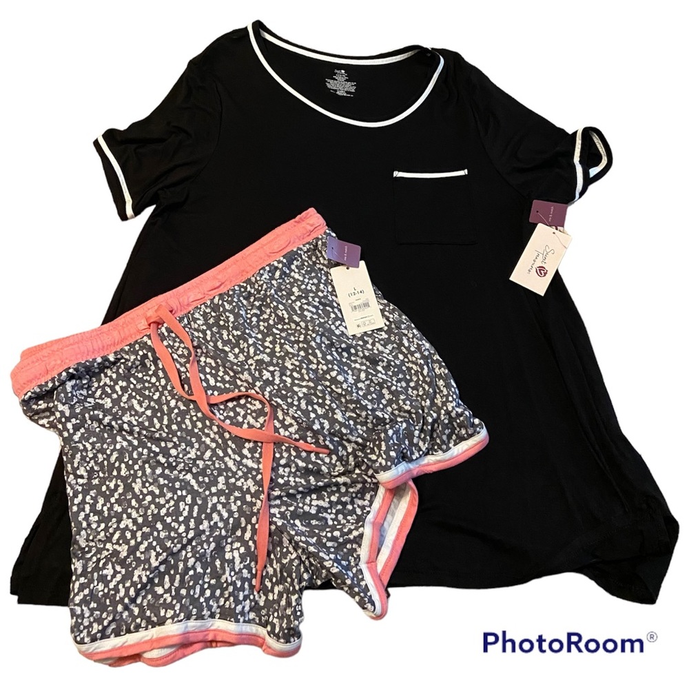 SECRET TREASURES Top and Shorts